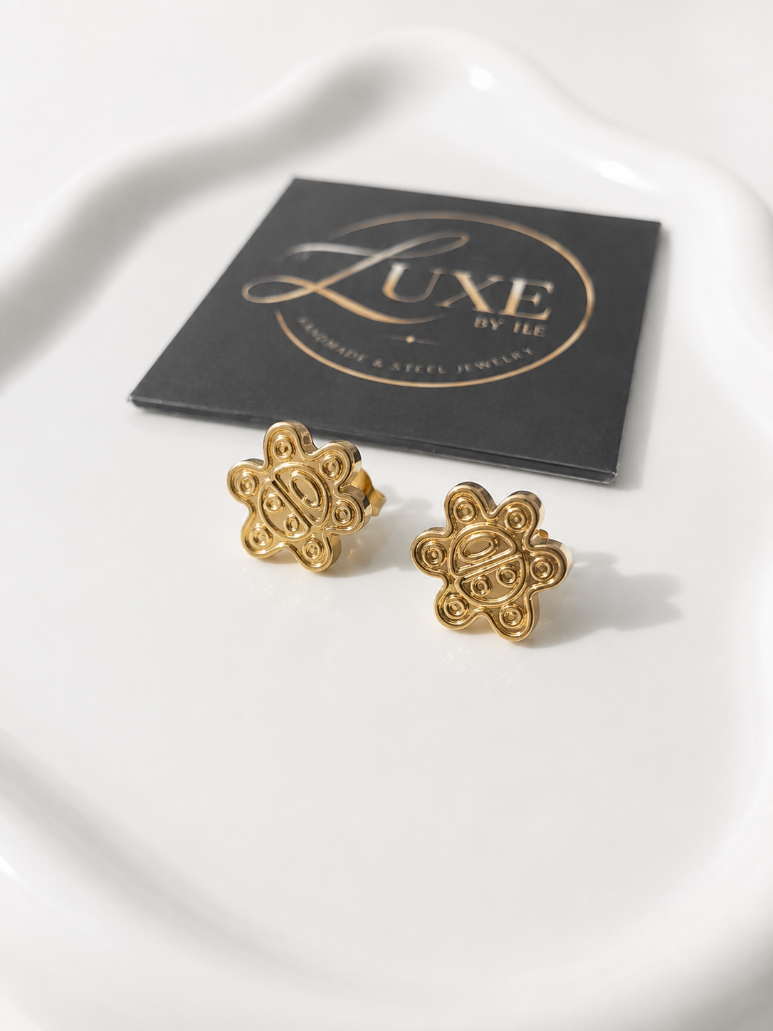 Sol Taíno Studs